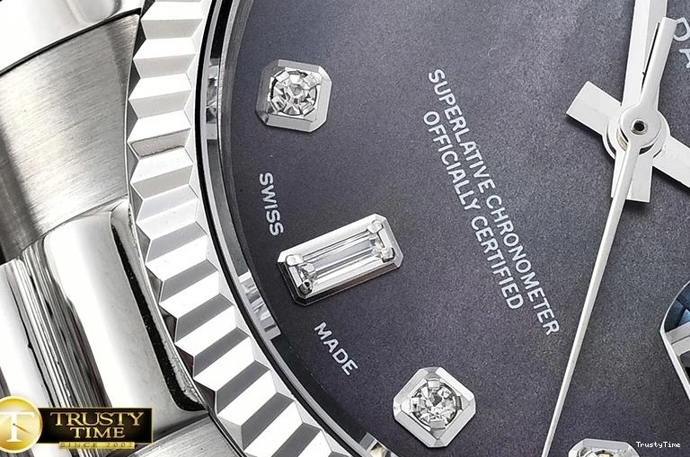 1118 RDD0214B – DayDate 36mm GoAnywhere 682